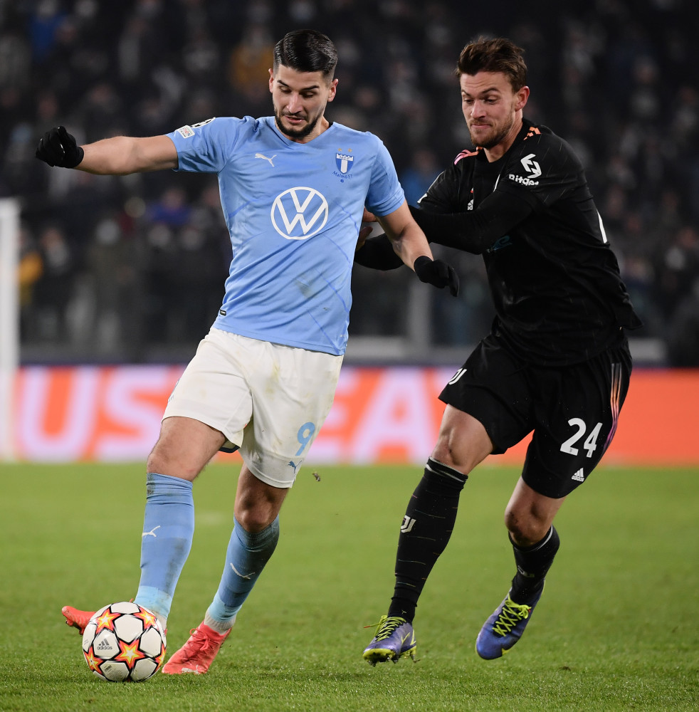 都体：尤文考察中卫蒂亚戈-加布里埃尔，莱切要价2500-3000万