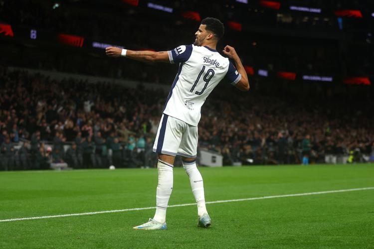 哈茨队双杀格拉斯哥两大豪门流浪者与凯尔特人