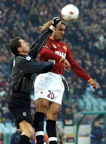 中锋连续三场戴帽，太恐怖