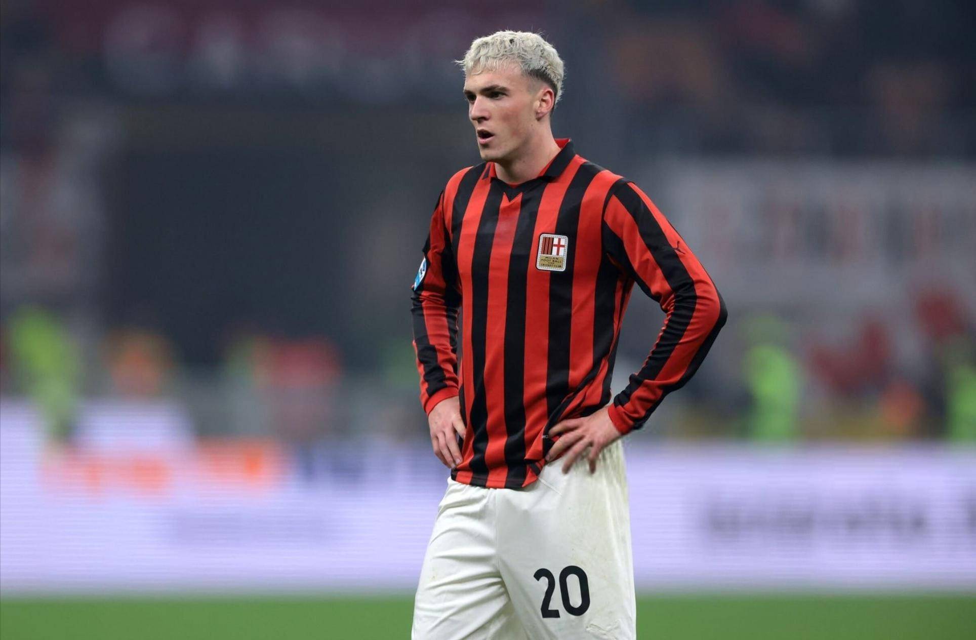 哈兰德斩获英超100球：足球把我带到了从未想象的地方（哈兰德英超百球达成：足球带我抵达未曾设想的高度）