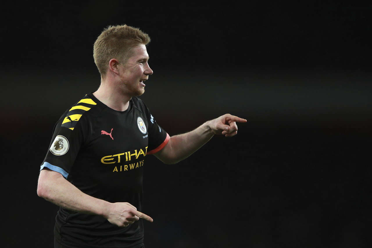 英超第14轮，利物浦、切尔西爆冷，阿森纳巩固领先，曼城或与阿森纳争夺冠军。