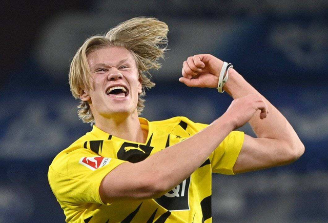 亚冠精英半场：牟再现破僵，朴青孝屡献神扑，江原1-0武里南联（亚冠半场战报：牟再度破僵，朴青孝连连神扑，江原暂1-0武里南联）