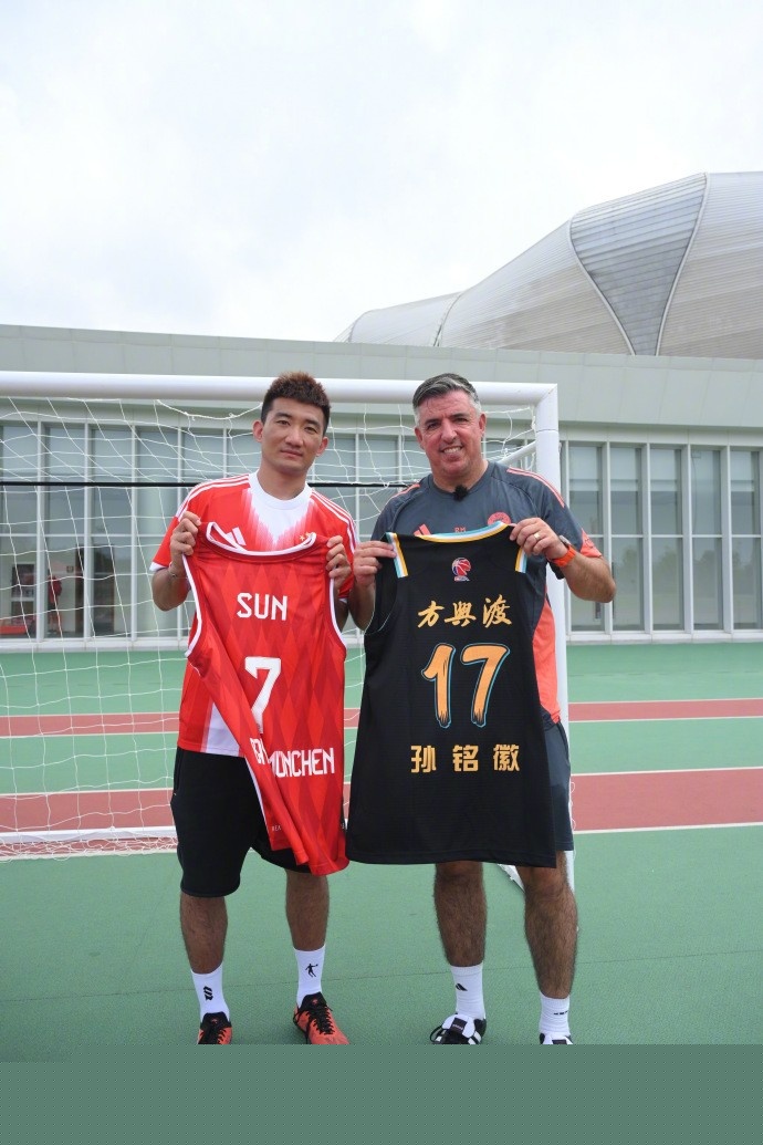 国安新援首秀进球锁定平局