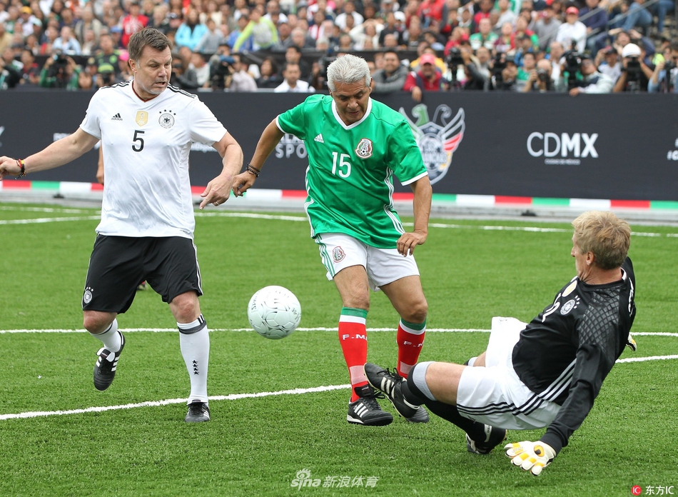 铁树开花！萨内国家队第二次双响，上次要追溯到21年11月（久违的爆发！萨内国家队再度梅开二度，上一次还在2021年11月）