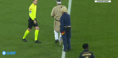 手球争议再起：巴萨对贝蒂斯的点球判罚解密