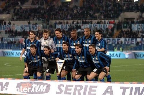 曼联1-1负于西汉姆联，B费错失绝杀，全场射门6次，未进，5轮仅1胜。