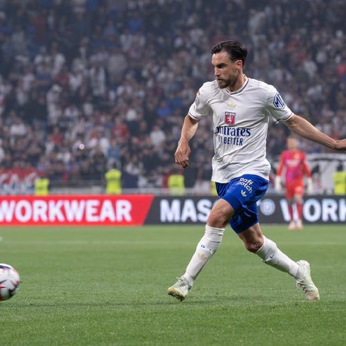 欧洲多家媒体批评莱万飞点：他罚出西甲史上最糟糕的点球之一